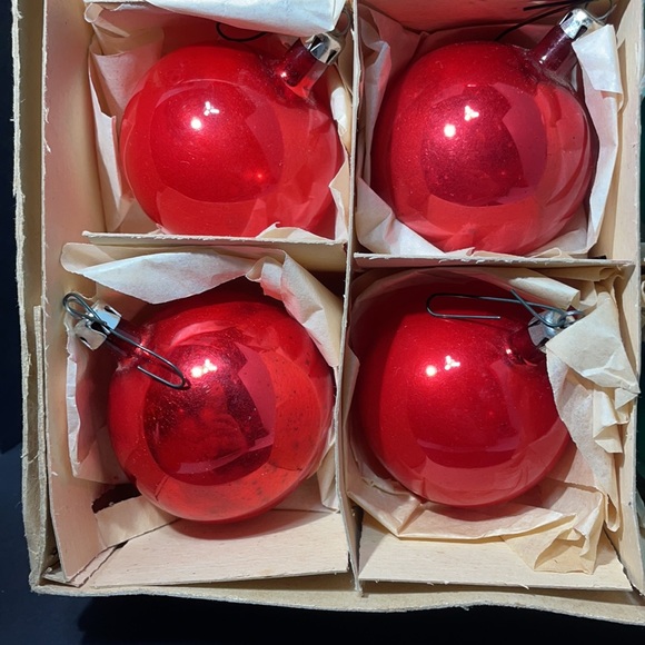 COPY - 1950's Vintage Polish Mercury Glass Ball Ornaments! 11 ornaments - Picture 11 of 16